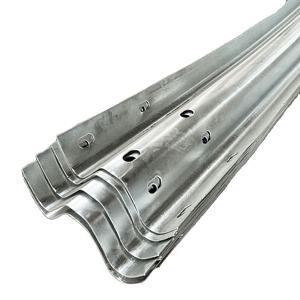 Corrosion Resistant Customized Steel Guardrails International ISO1461 EN1317