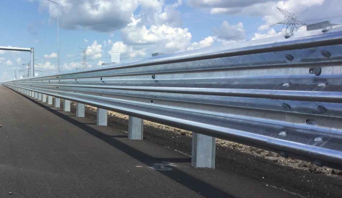 ISO1461  Corrugated Highway Guardrail System Zinc Coating High Strength Steel