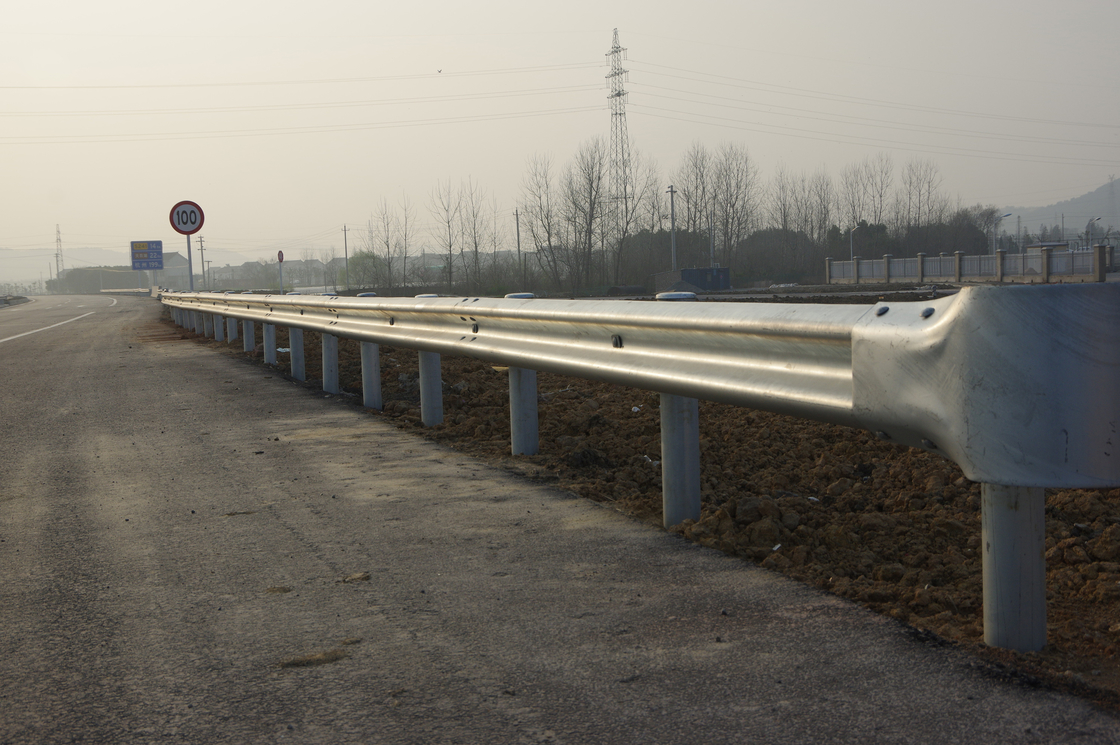 Hot dipped galvanized Cold Roll Formed Corrugated Road Guard Rail   Carbon Steel Q355 Gauge12